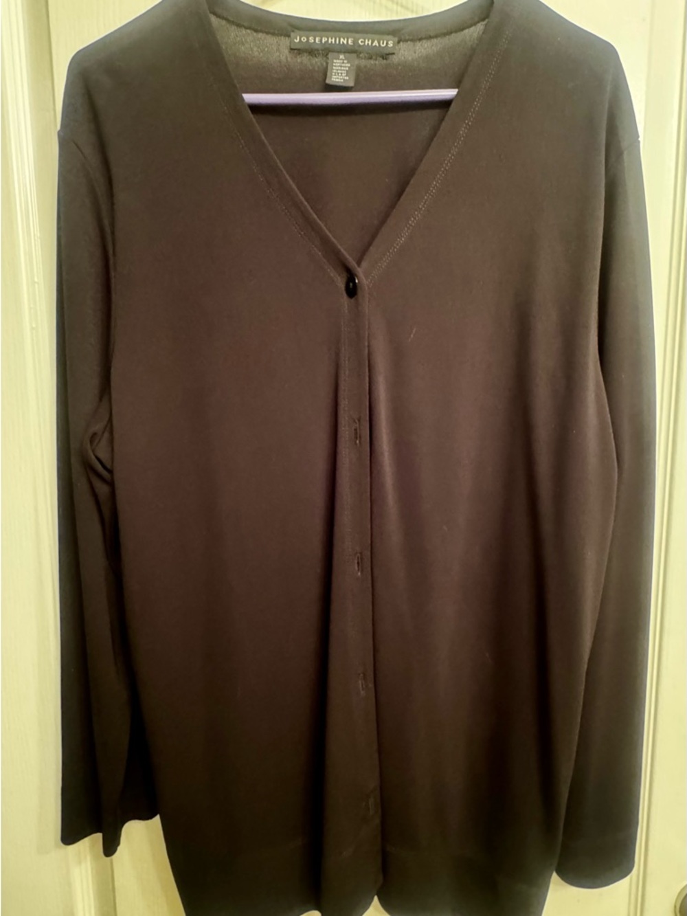 Josephine Chaus Black Long-Sleeve V-Neck Cardigan
